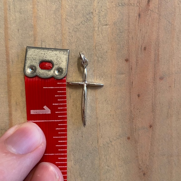 New in package sterling silver cross charm - Picture 5 of 5
